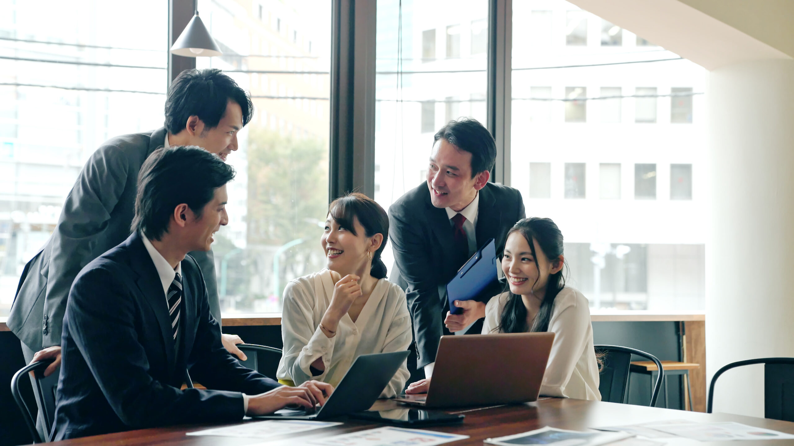 What Drives Management Consultants to Excel: Lessons for Coaching Managers and Teams Using the Consulting Model